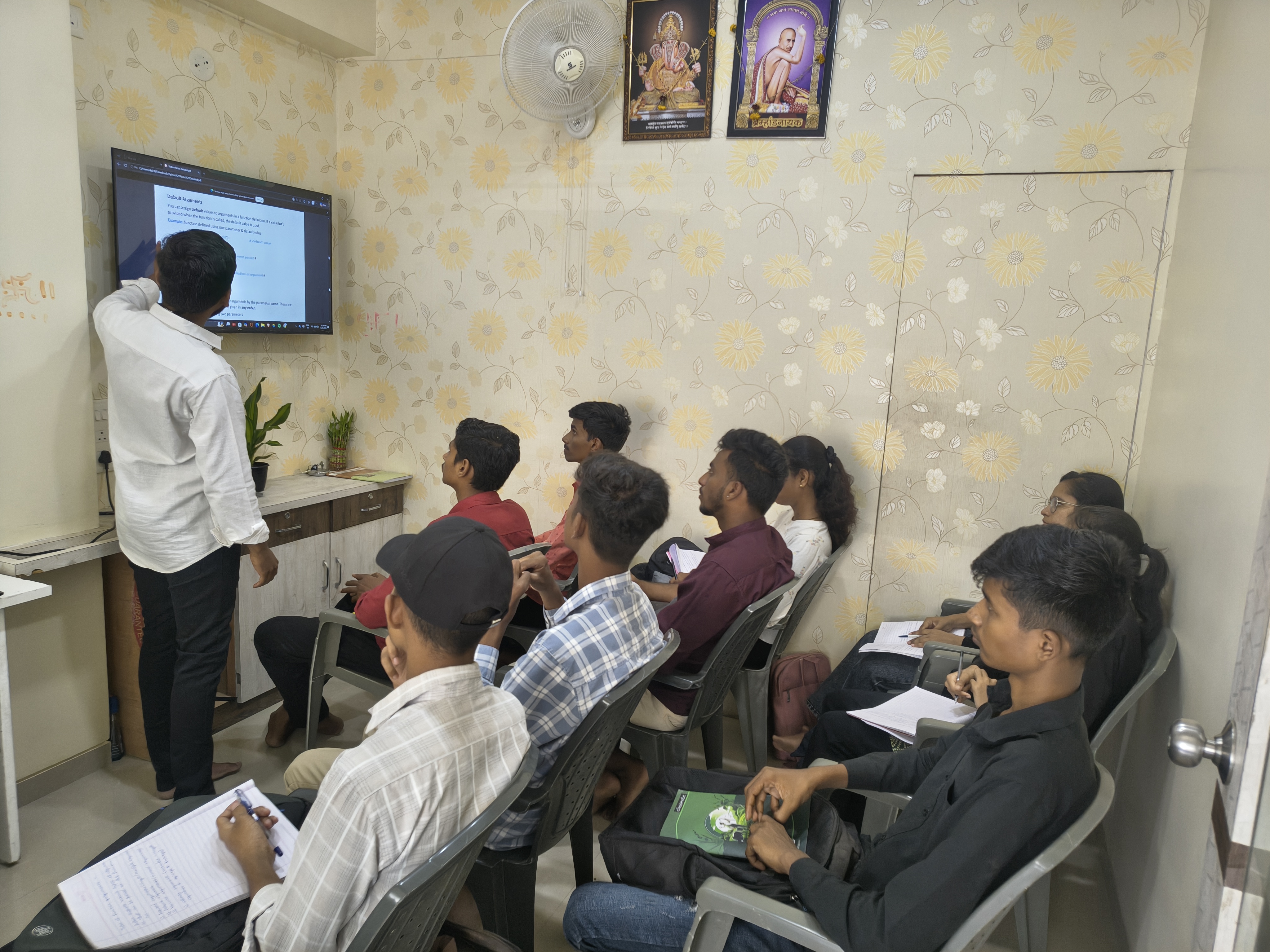 Jay Dynamic Solutions learning and technology program, photo 8